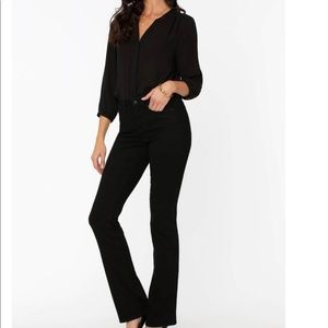 NWT NYDJ Barbara bootcut black petite jeans